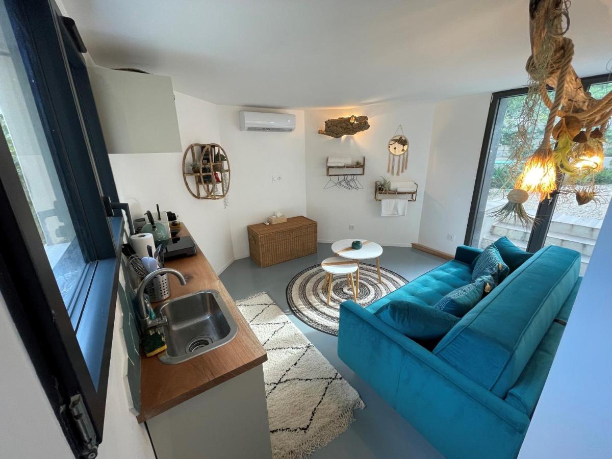Bulle De Detente Avec Jacuzzi Saint-Martin-de-Londres Екстериор снимка